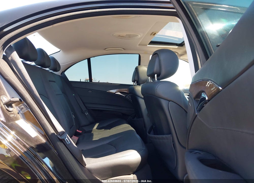 2009 MERCEDES-BENZ E-CLASS VIN: WDBUF56X89B382392