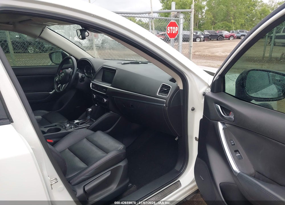 2016 MAZDA CX-5 VIN: JM3KE4DY1G0640740