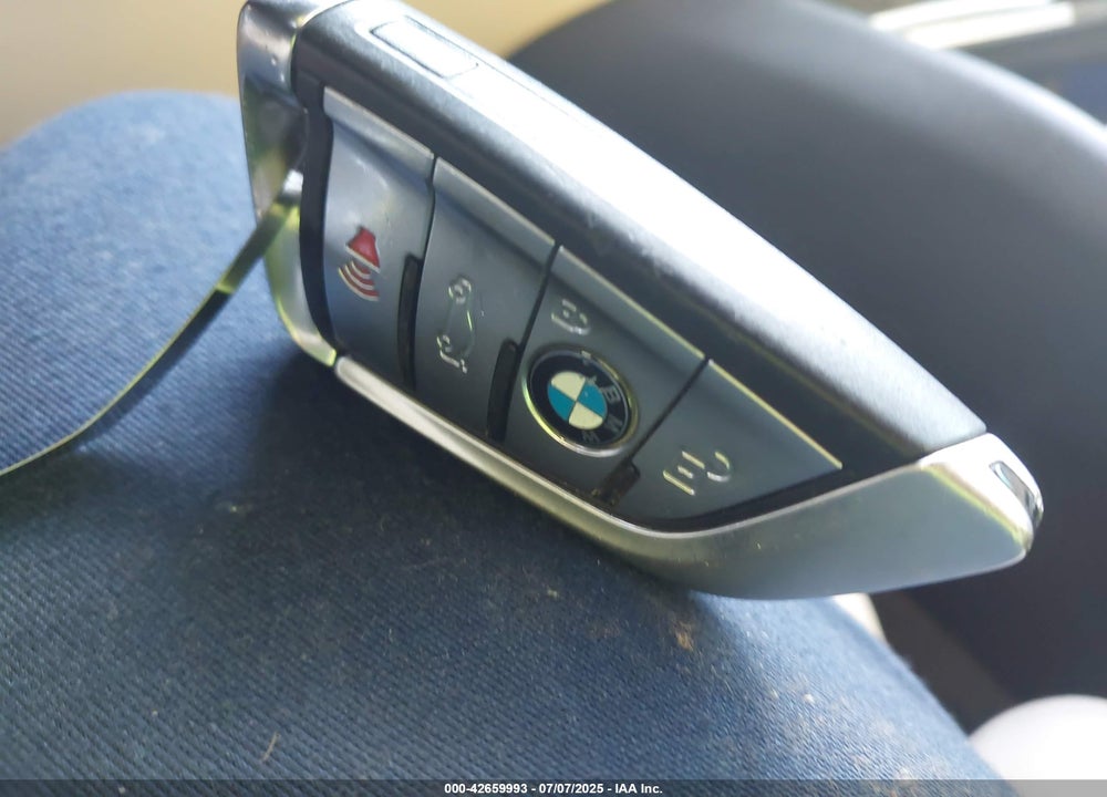 2019 BMW 5 SERIES VIN: WBAJA9C58KB391755