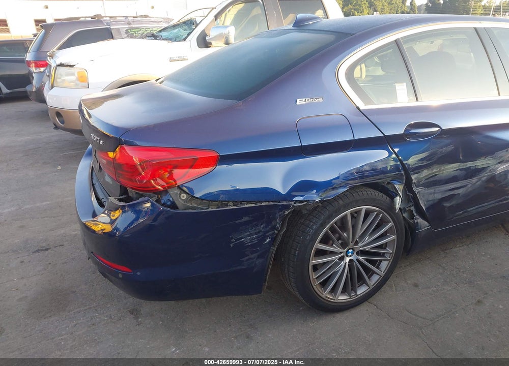 2019 BMW 5 SERIES VIN: WBAJA9C58KB391755
