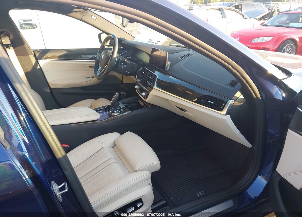 2019 BMW 5 SERIES VIN: WBAJA9C58KB391755