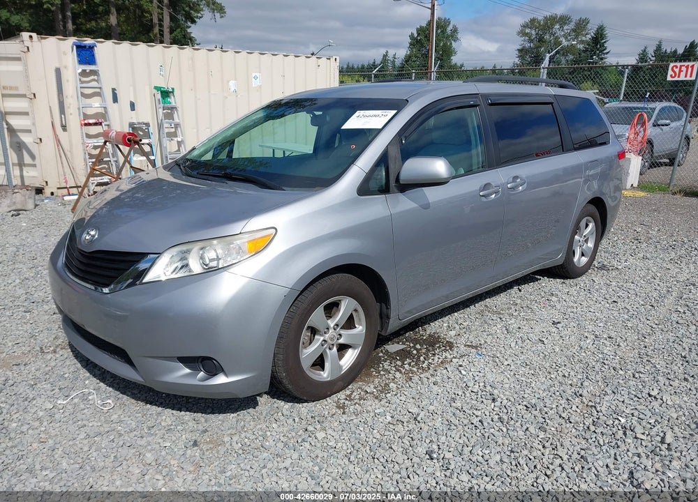 2011 TOYOTA SIENNA LE V6 VIN: 5TDKK3DC3BS013432