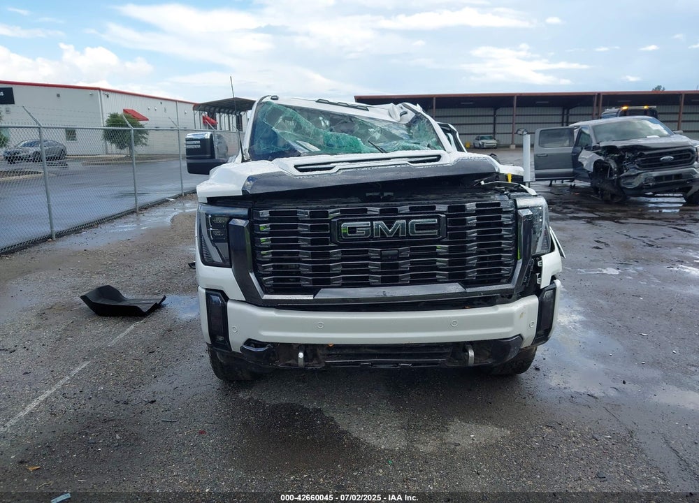 2024 GMC SIERRA 2500HD 4WD  STANDARD BED DENALI ULTIMATE VIN: 1GT49XEY5RF318849