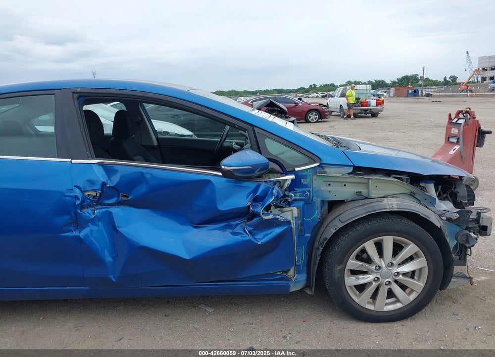 2015 KIA FORTE VIN: KNAFX4A88F5348526