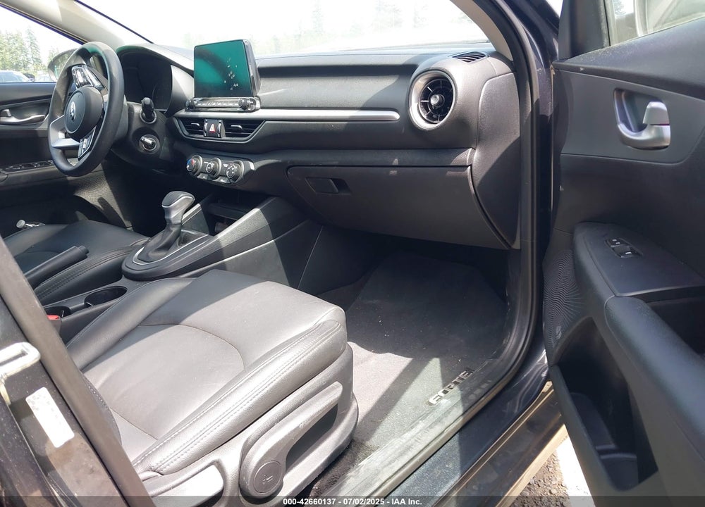 2020 KIA FORTE VIN: 3KPF24AD1LE256432