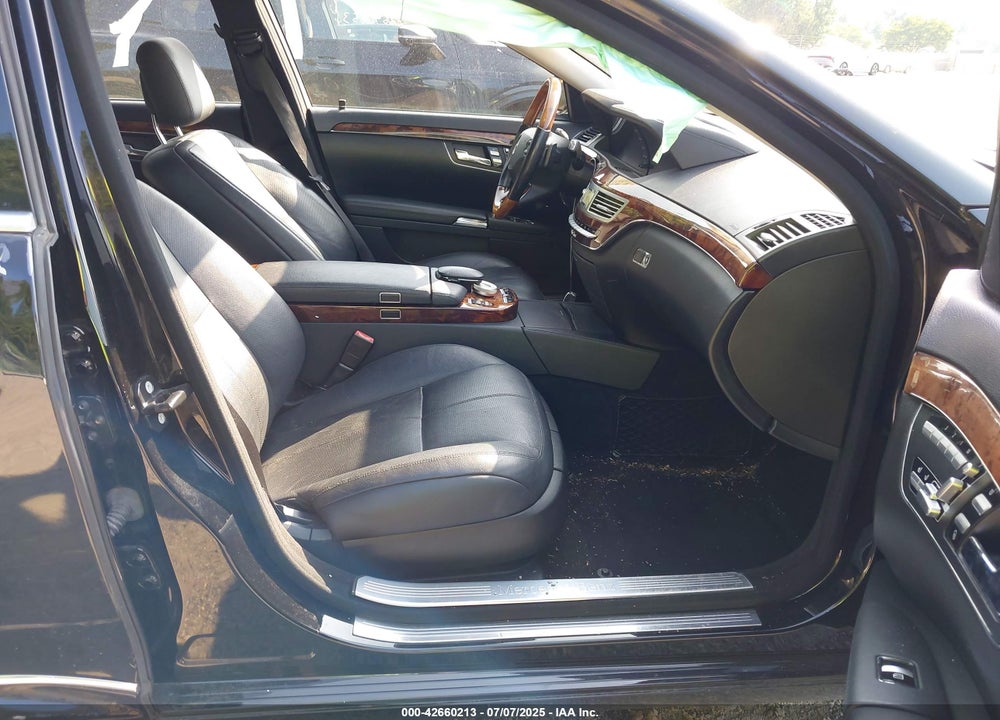 2009 MERCEDES-BENZ S CLASS VIN: WDDNG86X59A244812