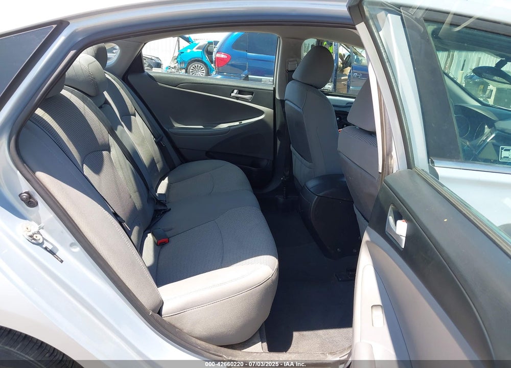 2013 HYUNDAI SONATA GLS VIN: 5NPEB4AC1DH697008
