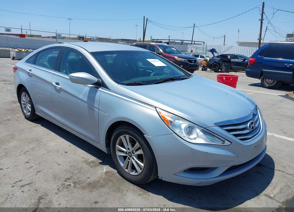 2013 HYUNDAI SONATA GLS VIN: 5NPEB4AC1DH697008