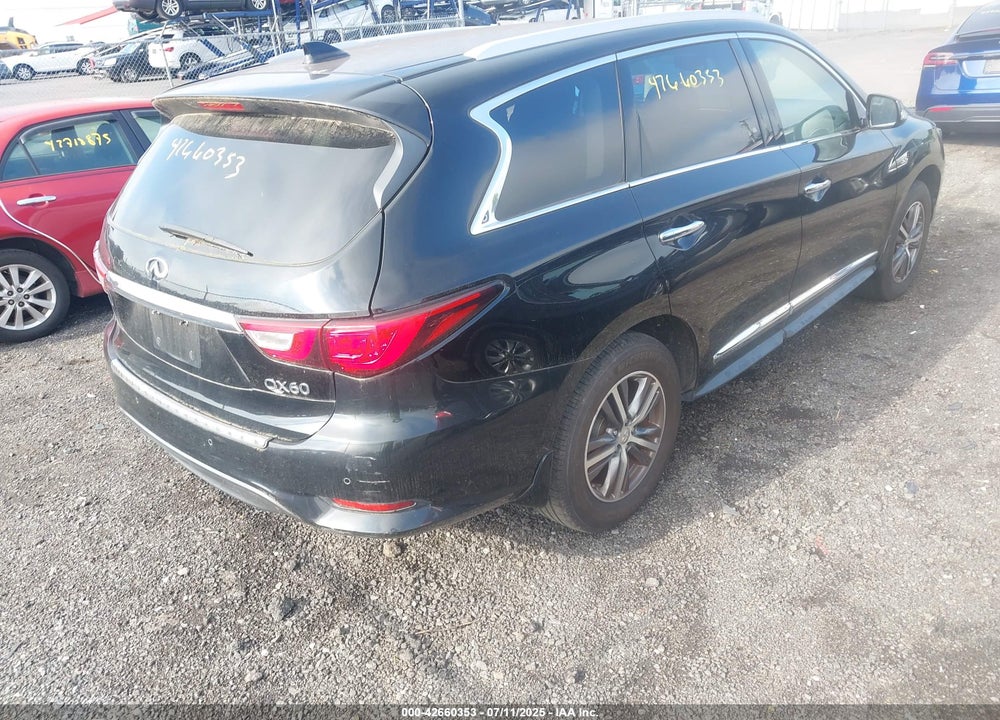 2017 INFINITI QX60 VIN: 5N1DL0MN7HC527103