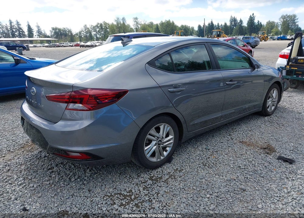 2019 HYUNDAI ELANTRA VIN: 5NPD84LF1KH475373