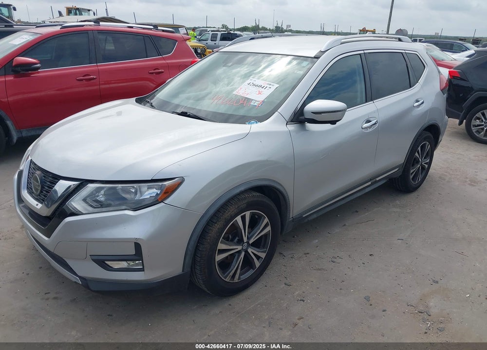 2018 NISSAN ROGUE VIN: JN8AT2MT0JW464968