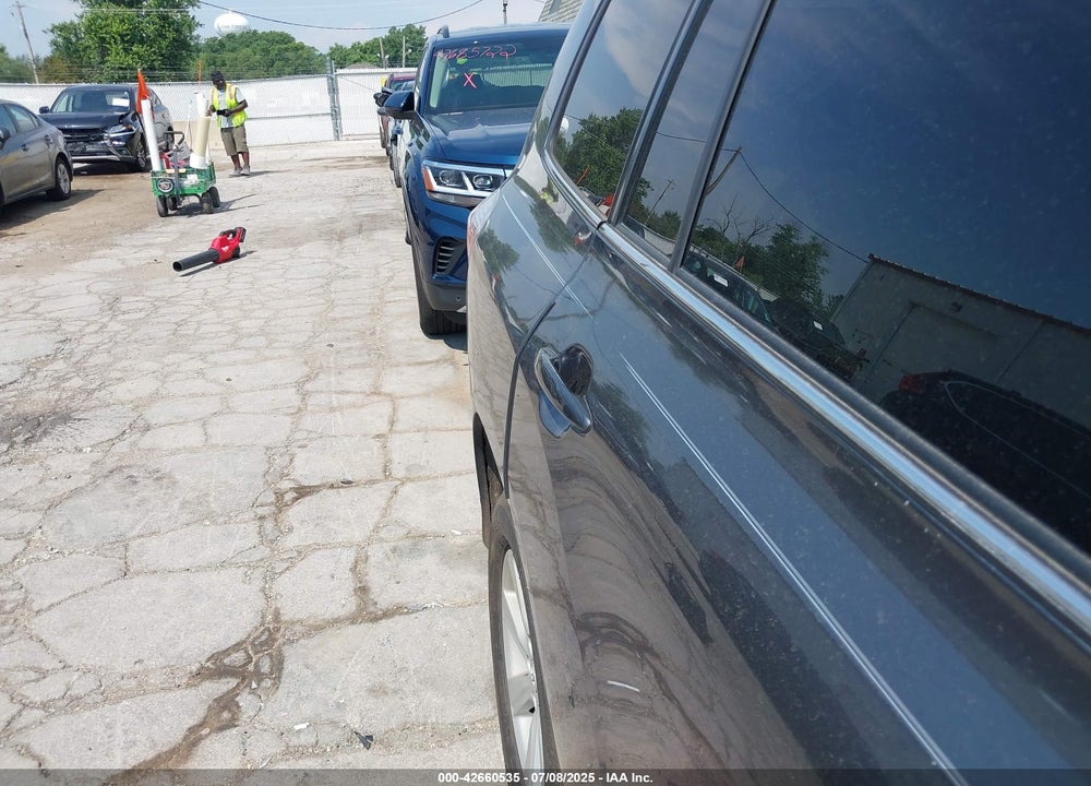2013 TOYOTA HIGHLANDER BASE PLUS V6 VIN: 5TDZK3EH5DS141750