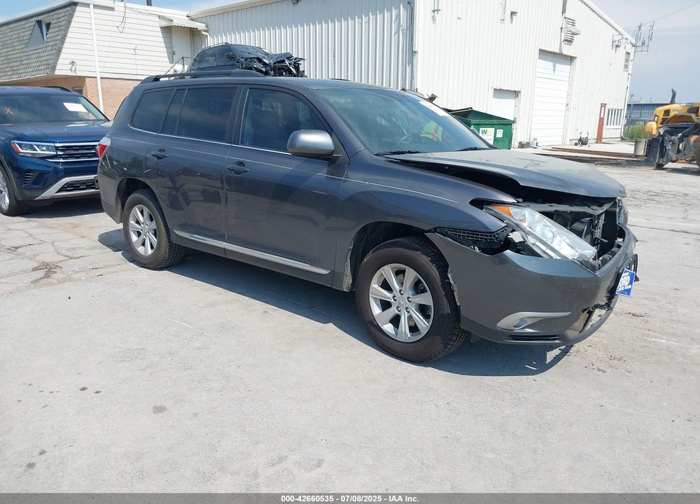 2013 TOYOTA HIGHLANDER BASE PLUS V6 VIN: 5TDZK3EH5DS141750