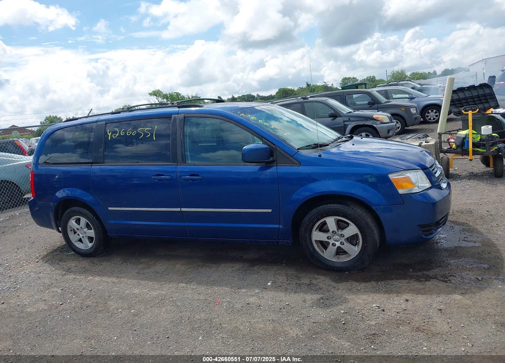 2010 DODGE GRAND CARAVAN SXT VIN: 2D4RN5D10AR444448