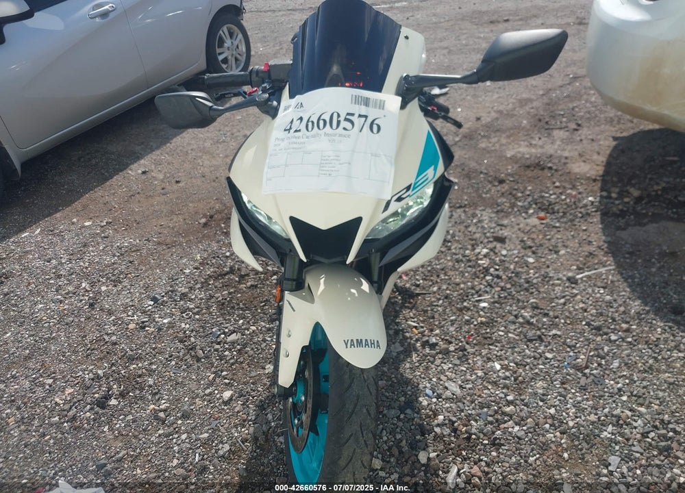 2024 YAMAHA YZFR3 VIN: MH3RH18Y4RK016737