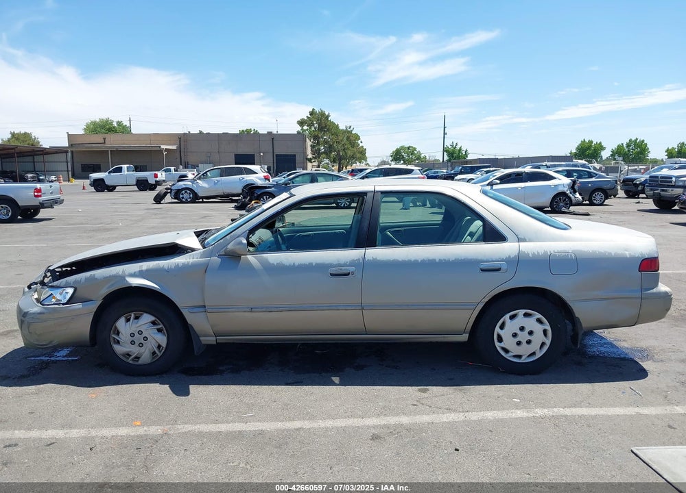 1999 TOYOTA CAMRY VIN: JT2BG28K7X0318867