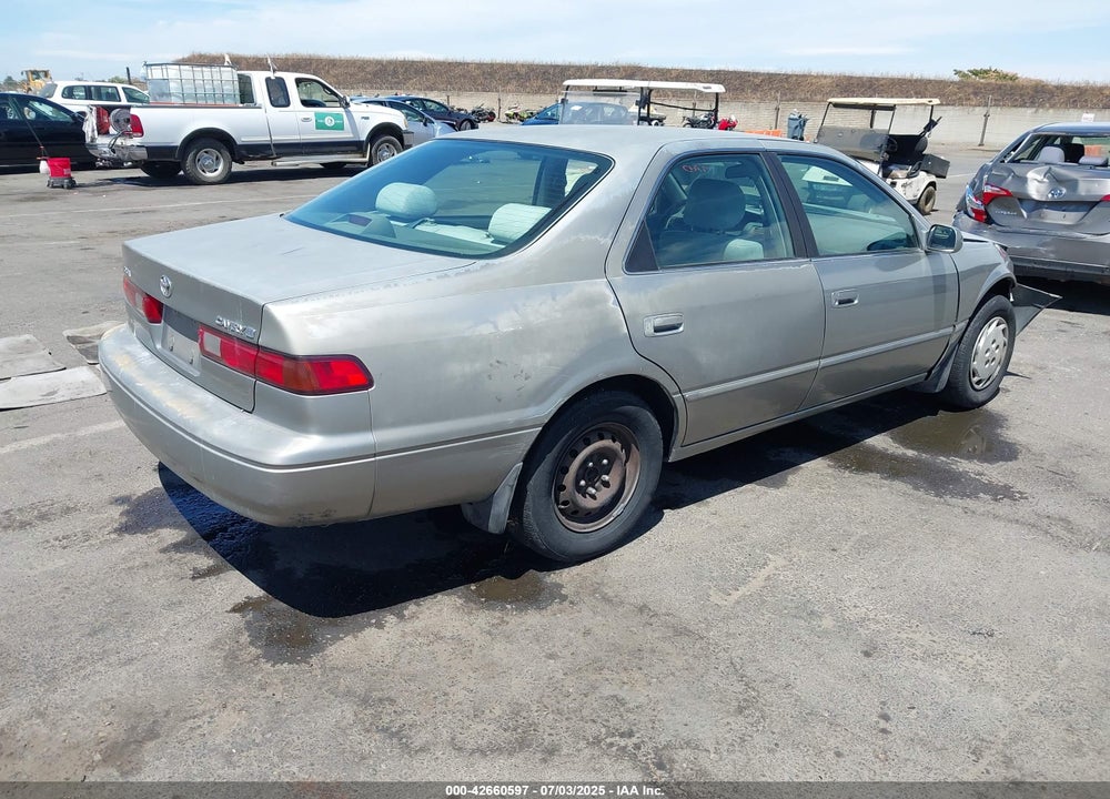 1999 TOYOTA CAMRY VIN: JT2BG28K7X0318867