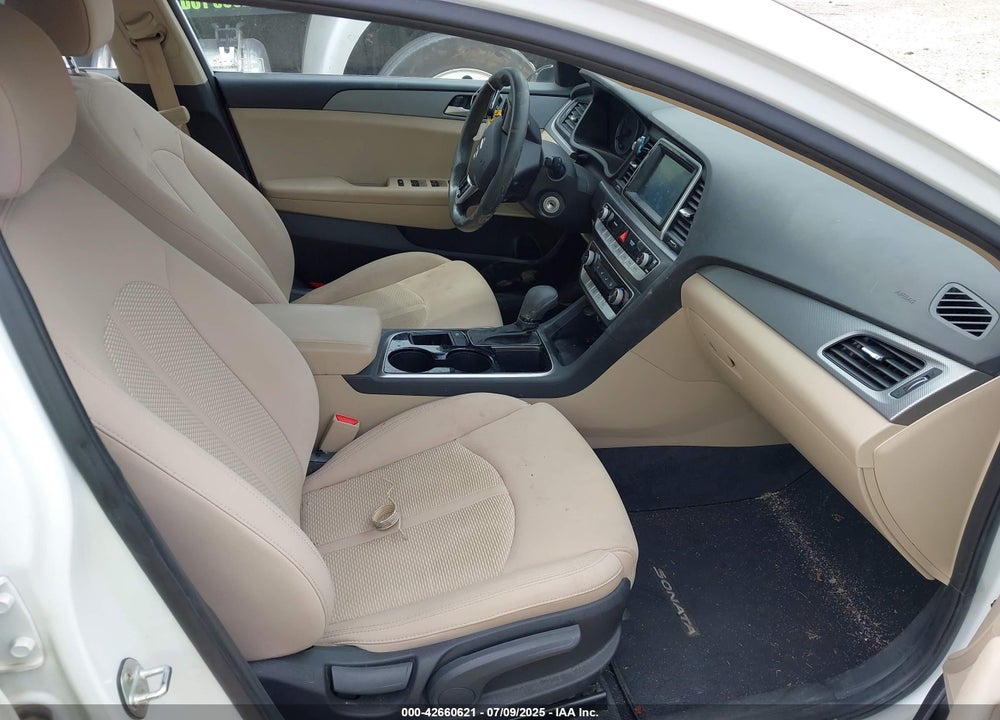 2018 HYUNDAI SONATA VIN: 5NPE24AF6JH648392