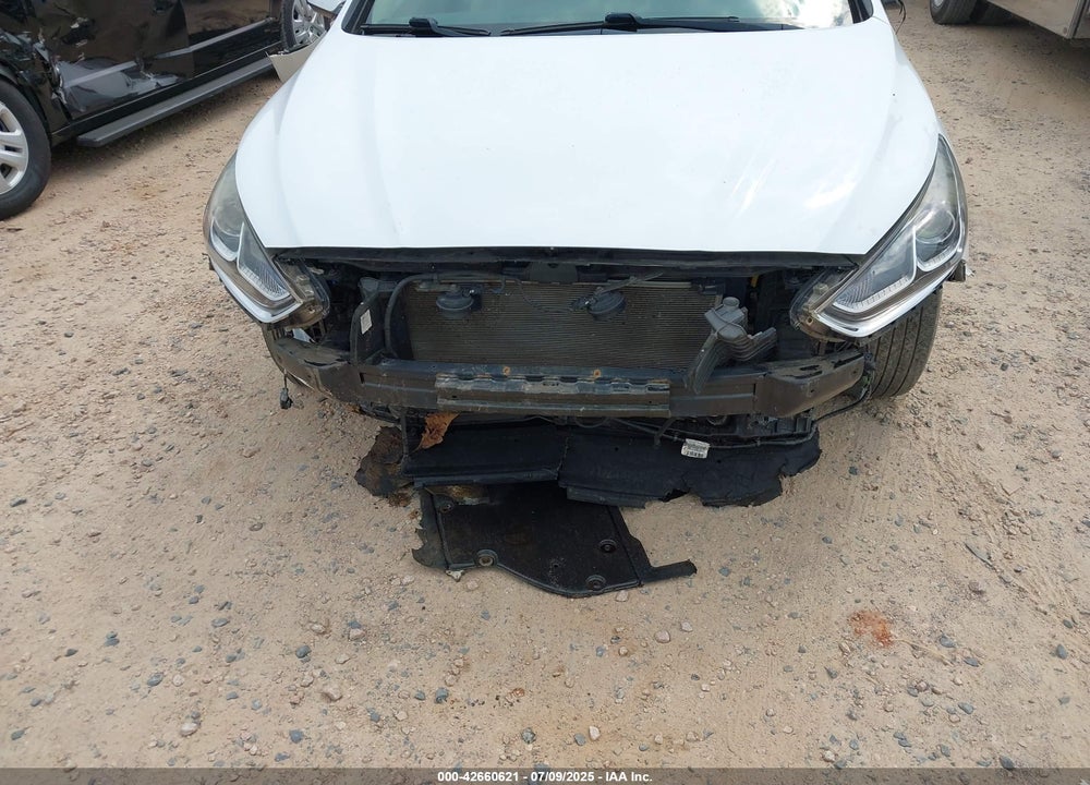 2018 HYUNDAI SONATA VIN: 5NPE24AF6JH648392