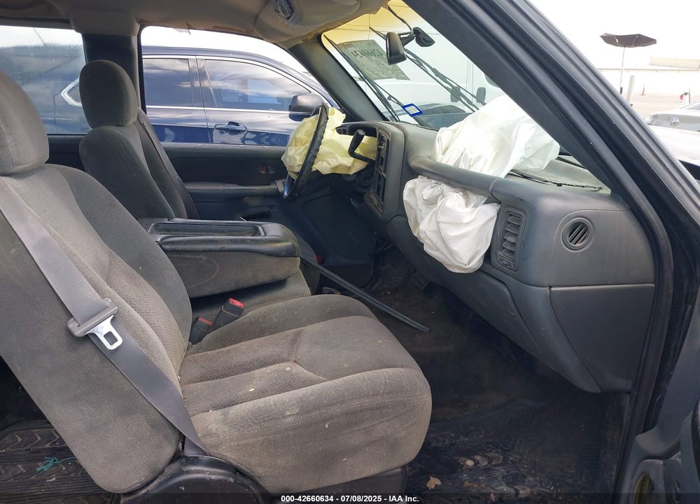 2003 CHEVROLET SILVERADO 1500 LS VIN: 2GCEC19VX31231336