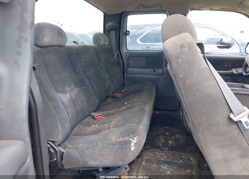 2003 CHEVROLET SILVERADO 1500 LS VIN: 2GCEC19VX31231336