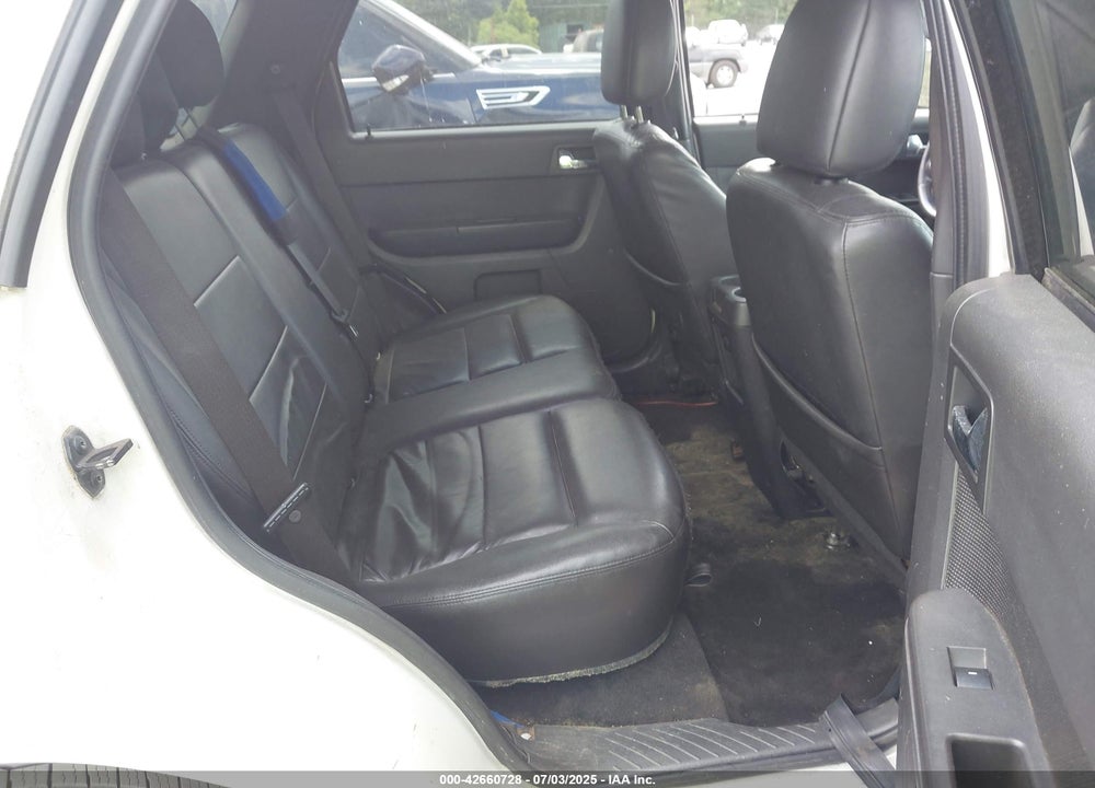 2010 FORD ESCAPE LIMITED VIN: 1FMCU0EG7AKA86772