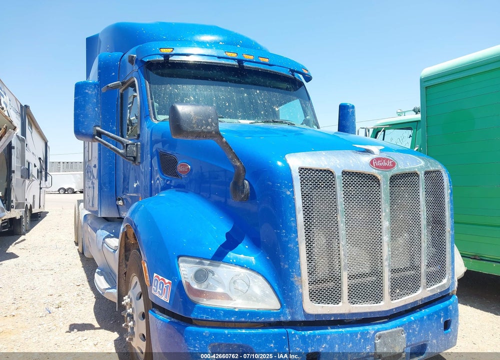 2020 PETERBILT 579 VIN: 1XPBDP9X1LD642986
