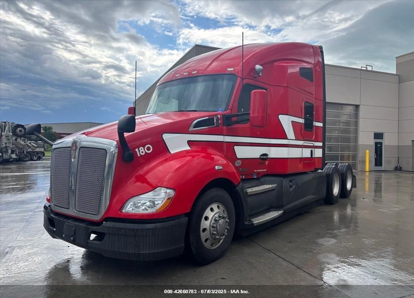 2020 KENWORTH T680 VIN: 1XKYD49X4LJ382700