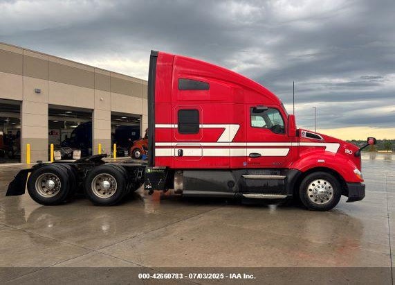 2020 KENWORTH T680 VIN: 1XKYD49X4LJ382700