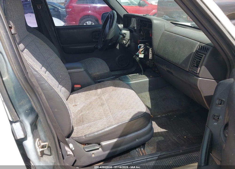 2001 JEEP CHEROKEE SPORT VIN: 1J4FT48S71L503551