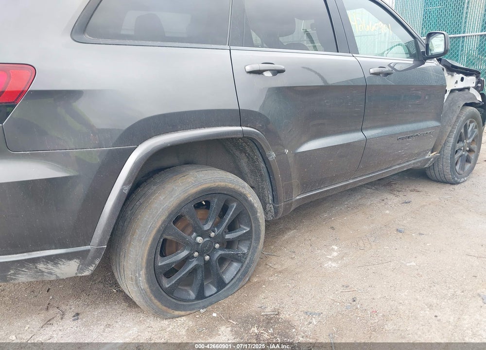 2018 JEEP GRAND CHEROKEE VIN: 1C4RJFAGXJC190814