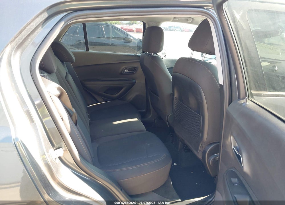 2019 CHEVROLET TRAX VIN: 3GNCJKSB2KL394893