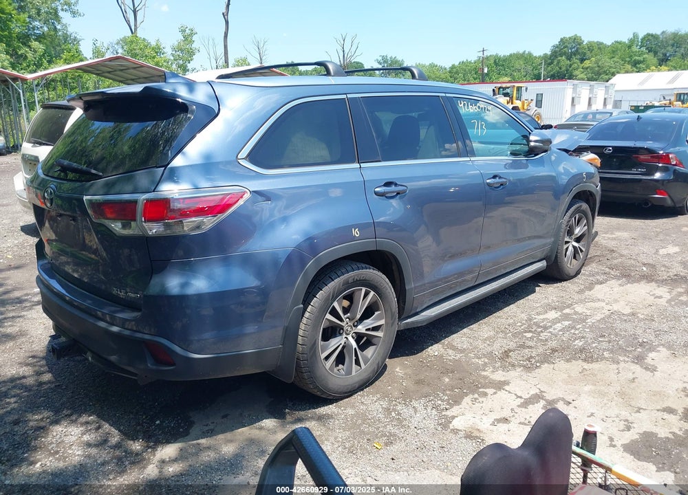 2016 TOYOTA HIGHLANDER VIN: 5TDJKRFH0GS501347