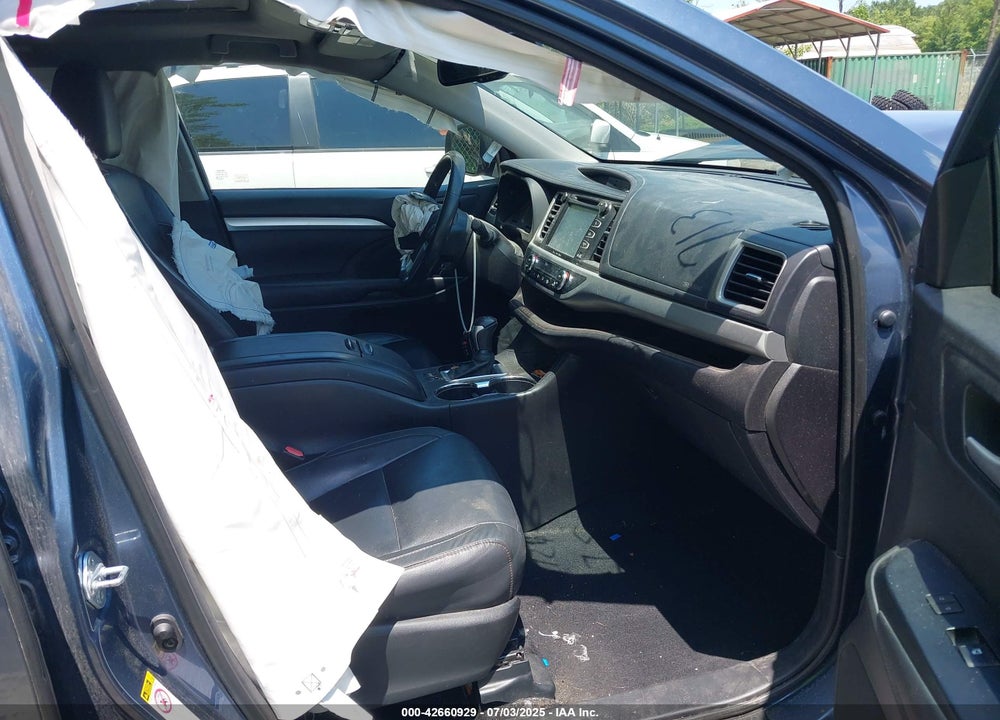 2016 TOYOTA HIGHLANDER VIN: 5TDJKRFH0GS501347