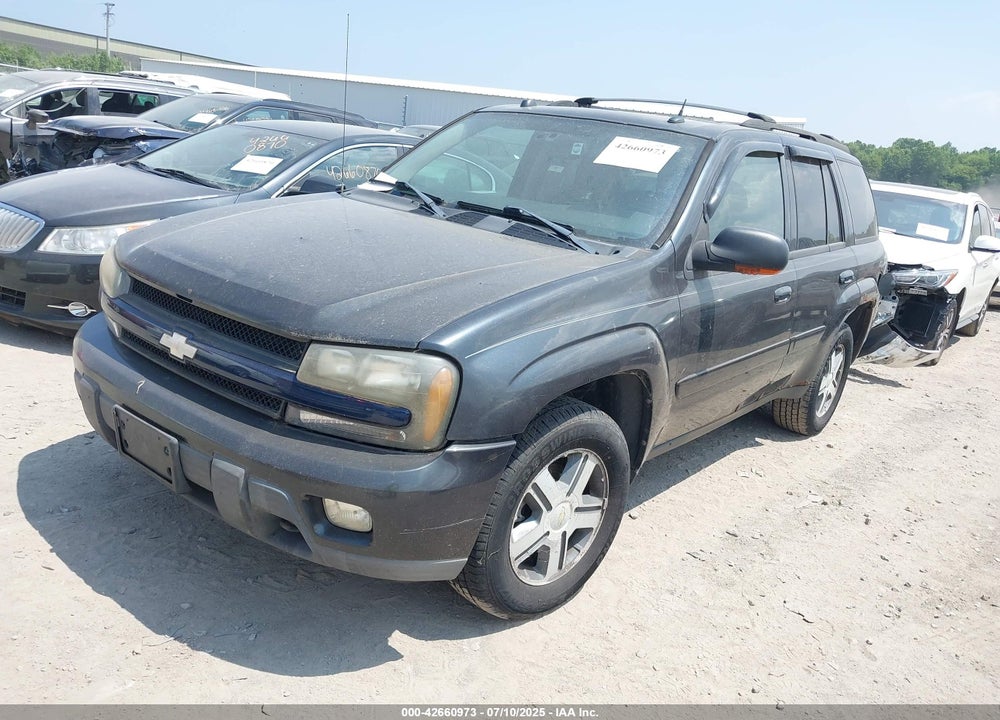 2005 CHEVROLET TRAILBLAZER LT VIN: 1GNDT13S452114551