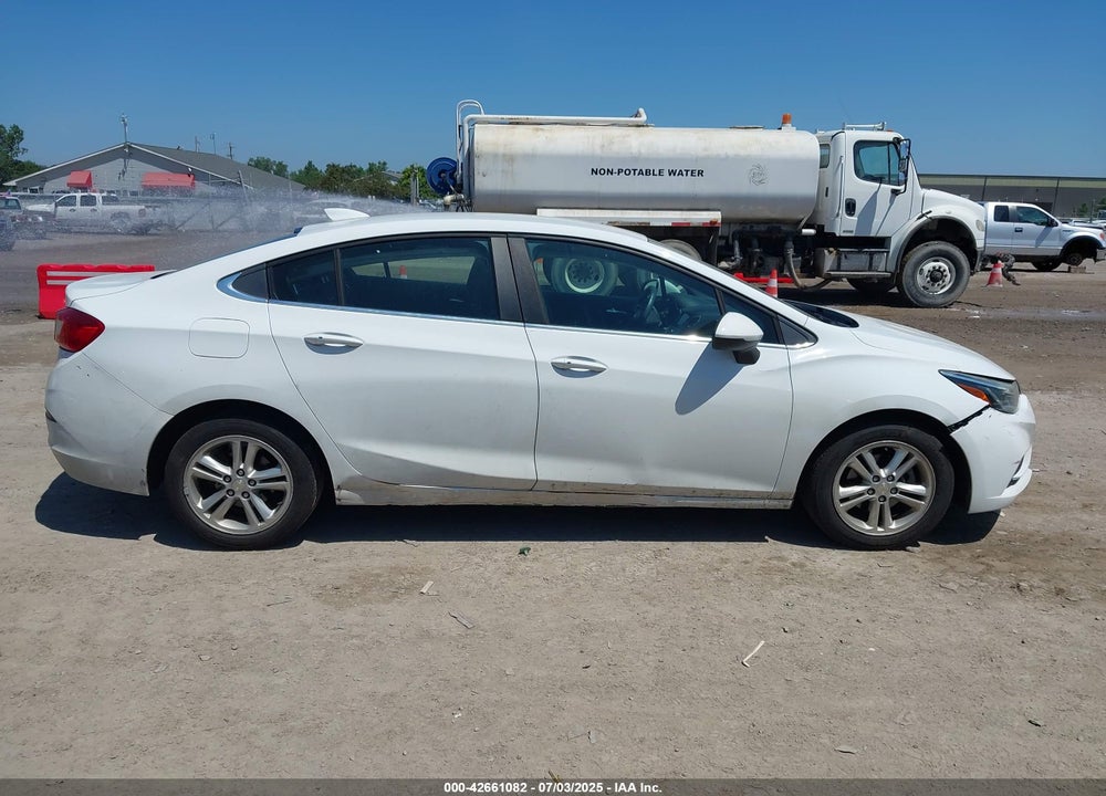 2017 CHEVROLET CRUZE LT AUTO VIN: 1G1BE5SM0H7225845