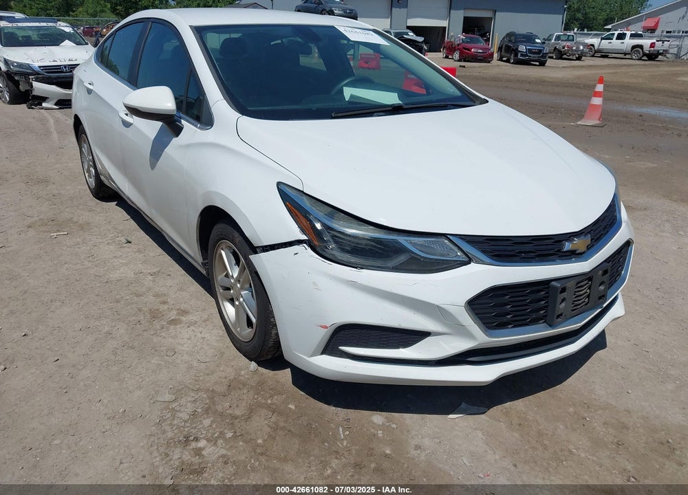2017 CHEVROLET CRUZE LT AUTO VIN: 1G1BE5SM0H7225845