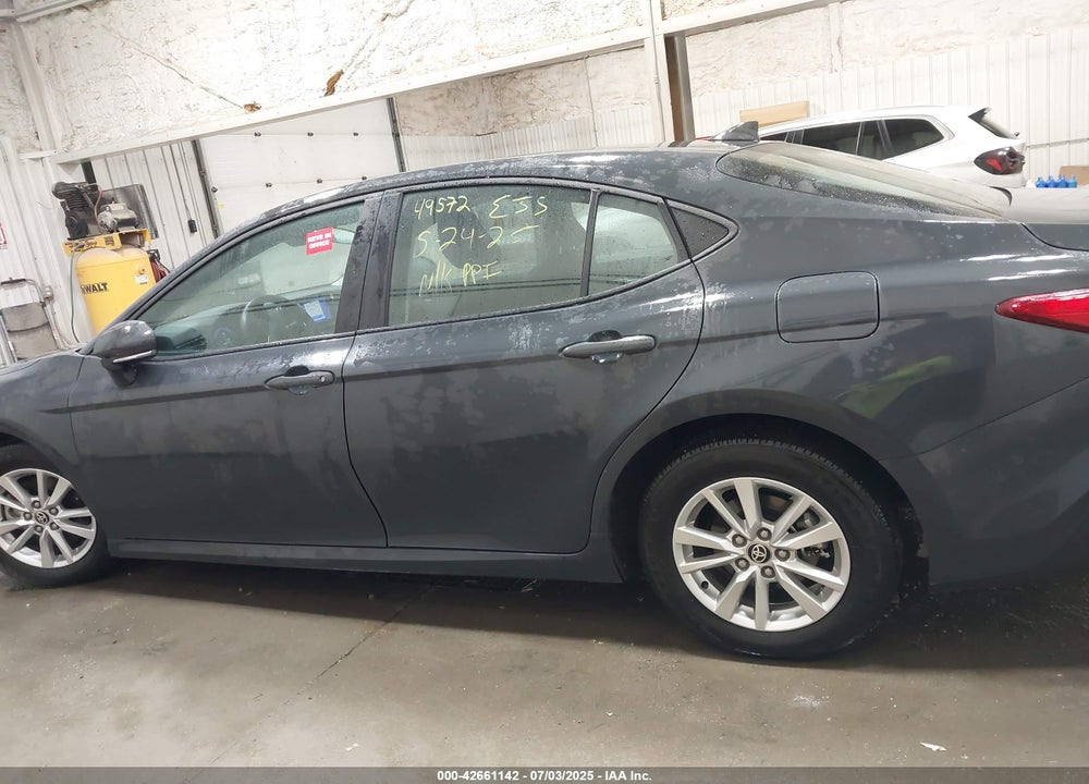 2025 TOYOTA CAMRY VIN: 4T1DAACK8SU000546