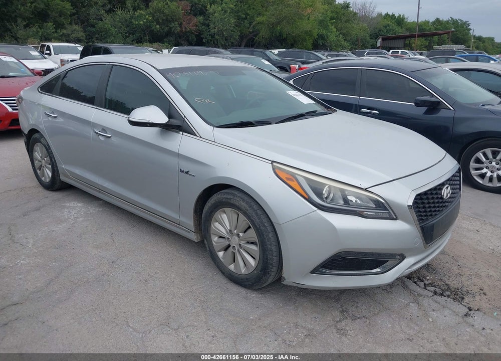 2016 HYUNDAI SONATA HYBRID SE VIN: KMHE24L16GA009247
