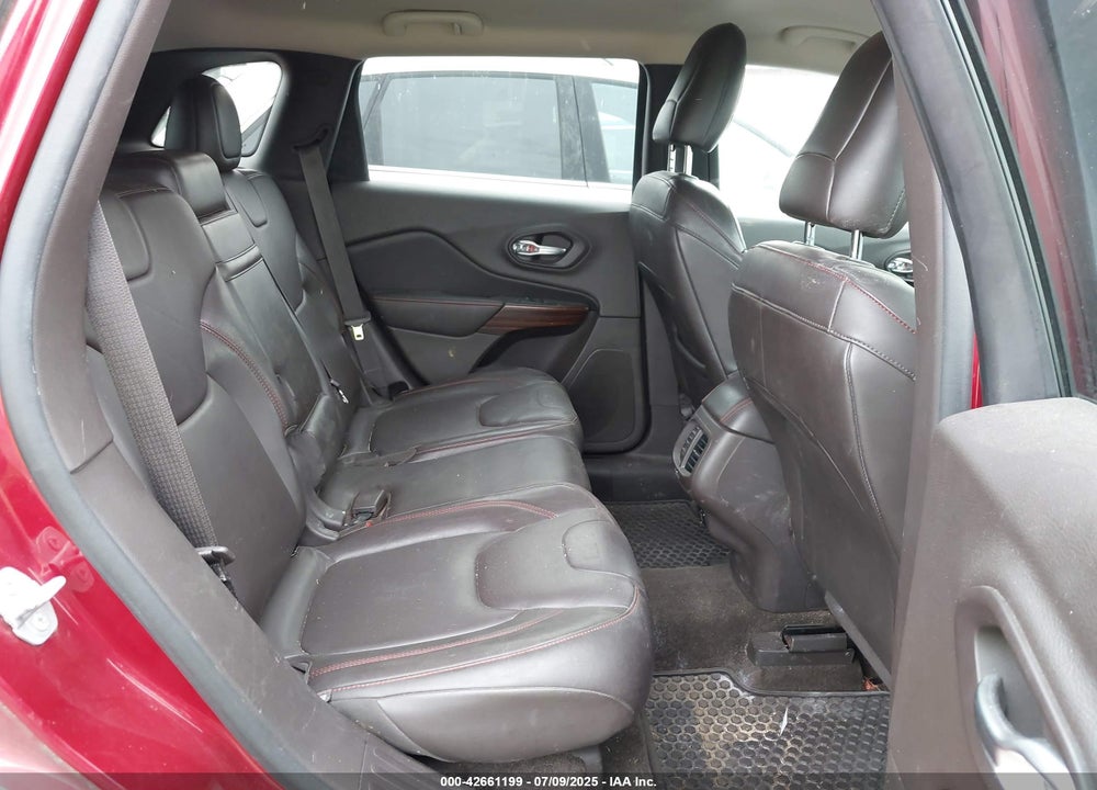 2015 JEEP CHEROKEE VIN: 1C4PJMBS6FW575517