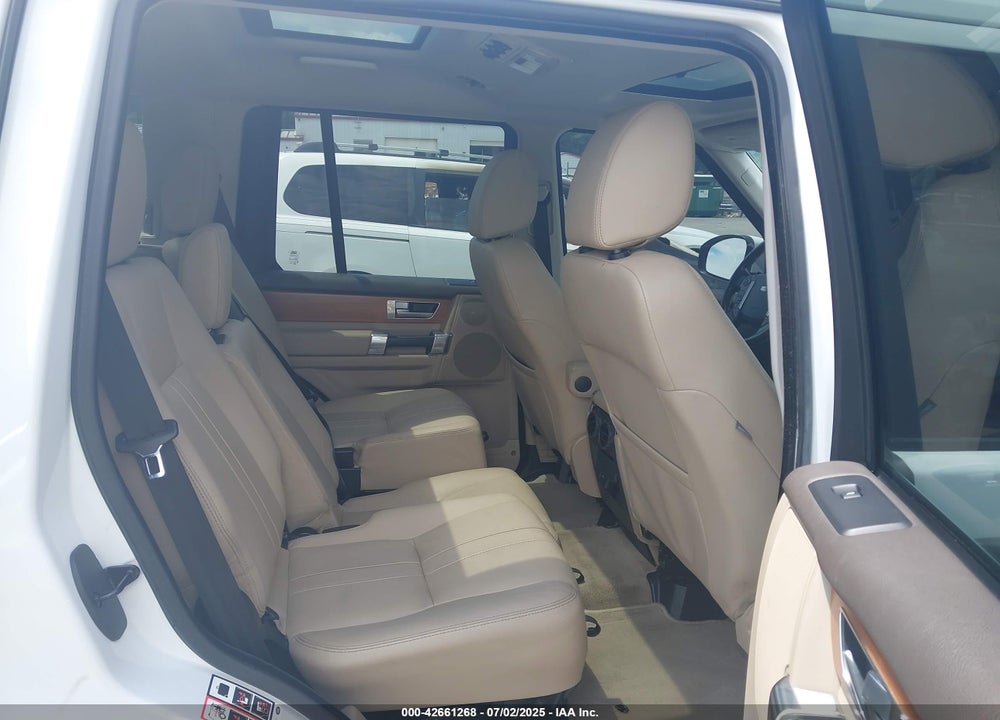 2016 LAND ROVER LR4 VIN: SALAG2V6XGA789182