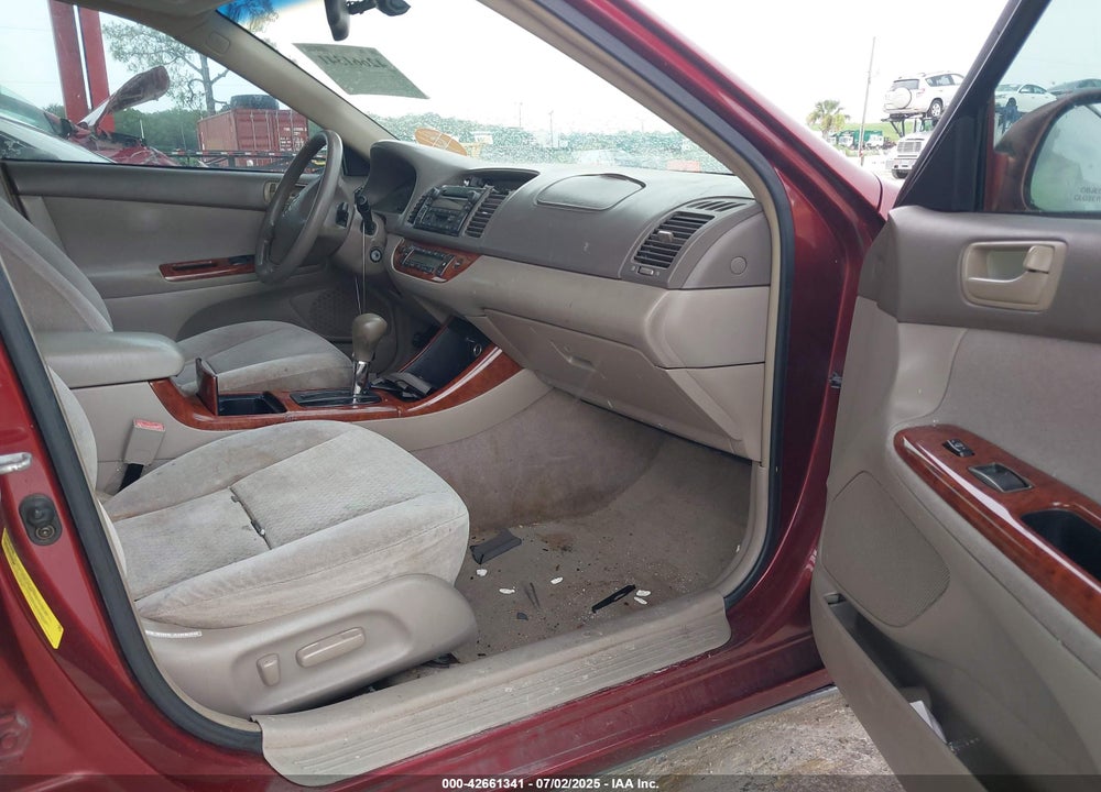 2003 TOYOTA CAMRY XLE VIN: 4T1BE30K03U172860