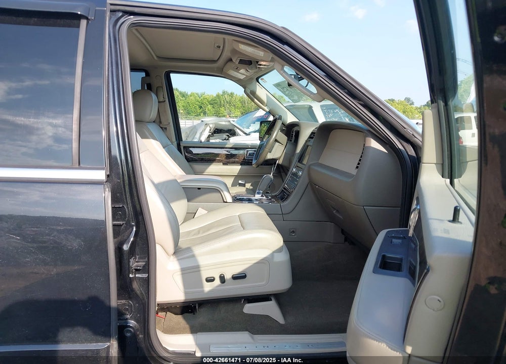 2015 LINCOLN NAVIGATOR L VIN: 5LMJJ3JT7FEJ07501