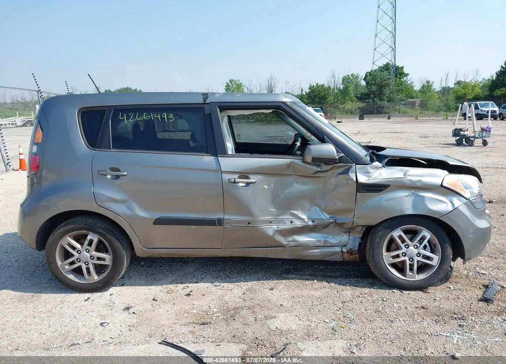 2011 KIA SOUL VIN: KNDJT2A21B7219194