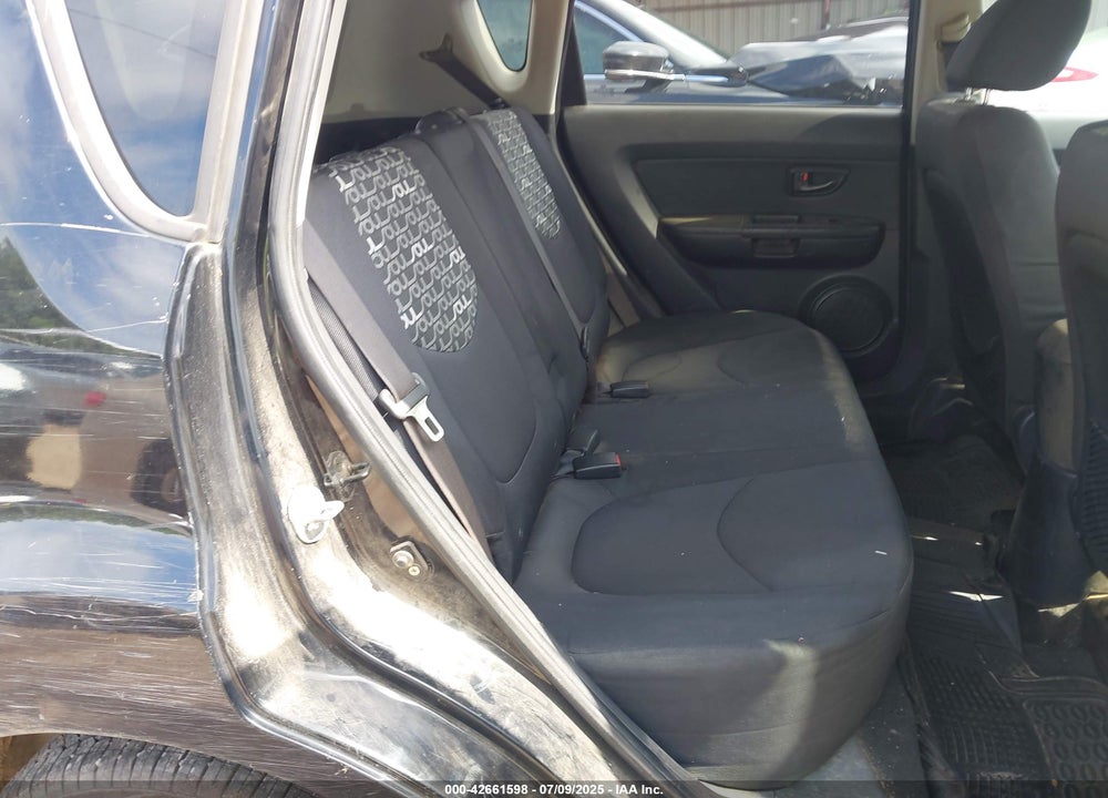 2011 KIA SOUL VIN: KNDJT2A29B7203891