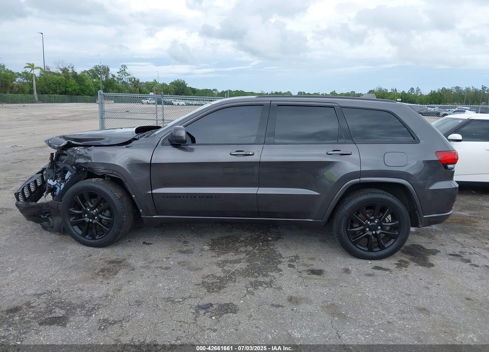 2018 JEEP GRAND CHEROKEE VIN: 1C4RJEAG2JC428214