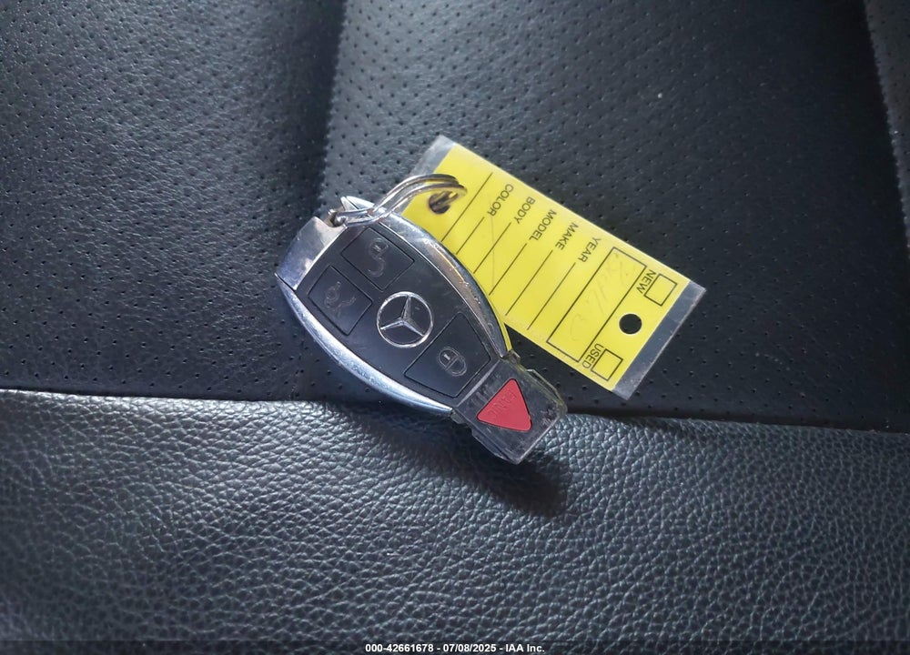 2007 MERCEDES-BENZ C CLASS VIN: WDBRF52H27F893087