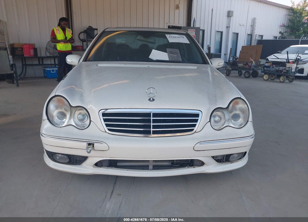 2007 MERCEDES-BENZ C CLASS VIN: WDBRF52H27F893087