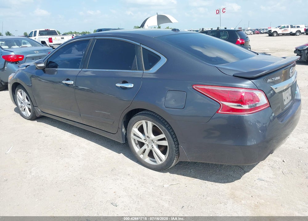 2013 NISSAN ALTIMA VIN: 1N4AL3AP5DN576321