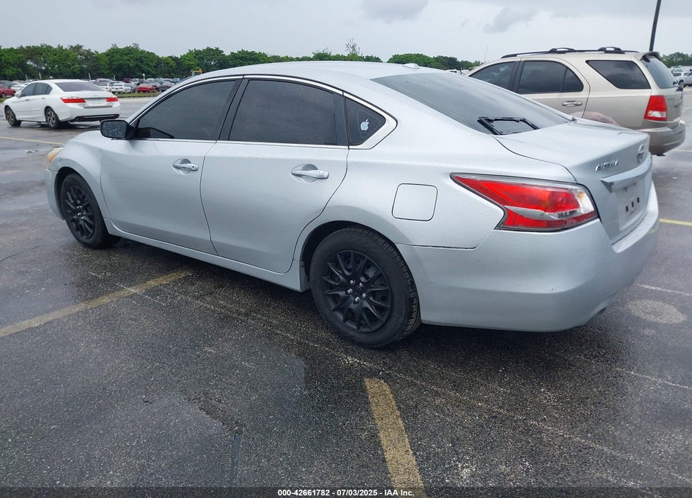 2015 NISSAN ALTIMA VIN: 1N4AL3AP1FN865618